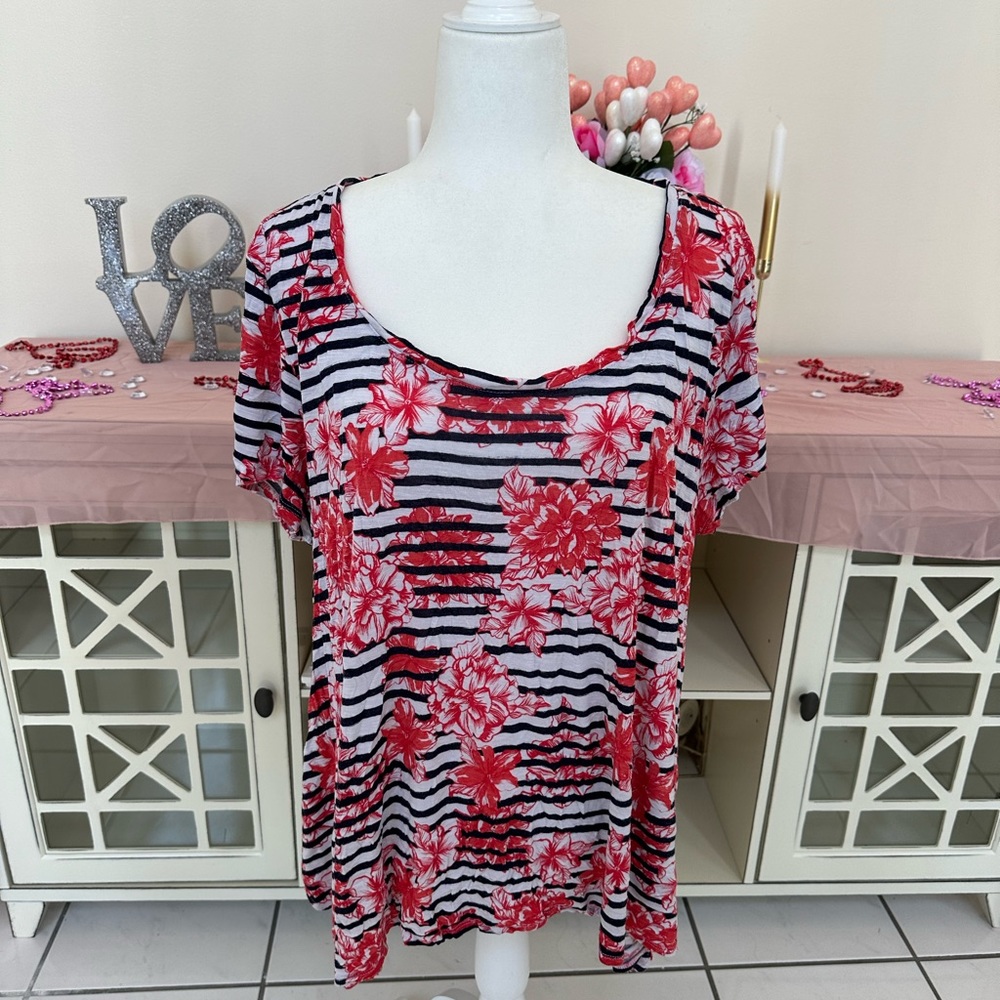 Stripe and flower top